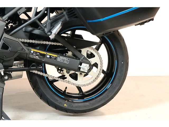 kawasaki - versys-650-grand-tourer