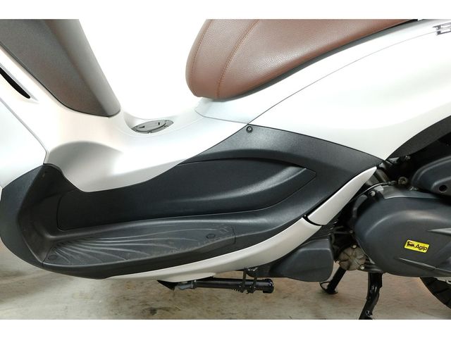 piaggio - beverly-350-sport