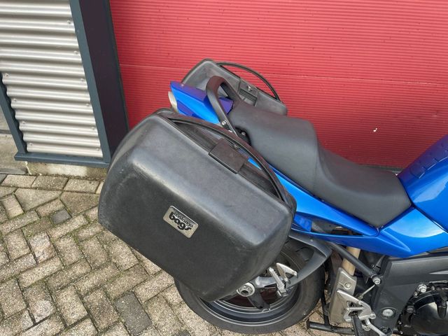 triumph - sprint-st-1050-abs