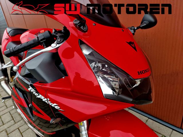 honda - cbr-900-rr-fireblade