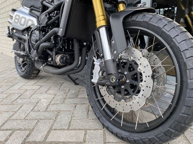 benelli - leoncino-800-trail