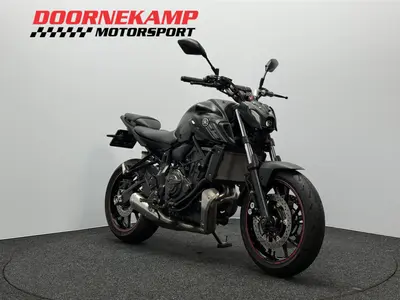 YAMAHA MT 07 ABS – foto 3