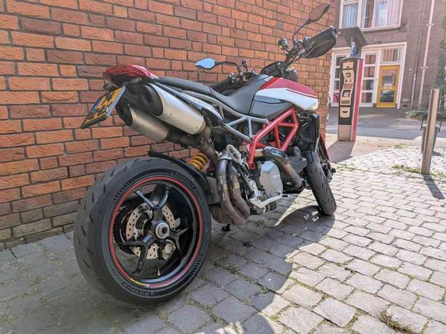ducati - hypermotard-950