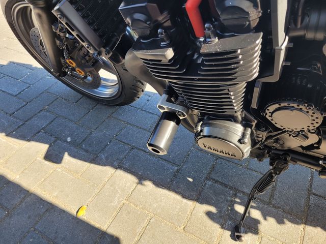 yamaha - xjr-1300