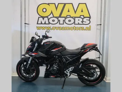 SUZUKI GSX-8S – foto 2