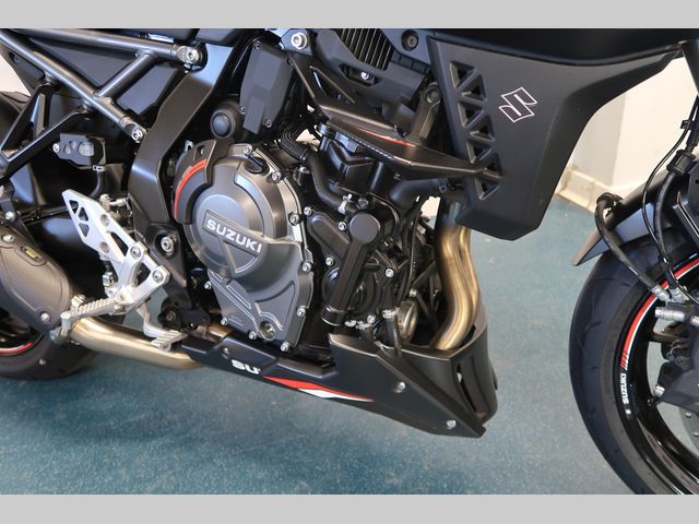 suzuki - gsx-8s