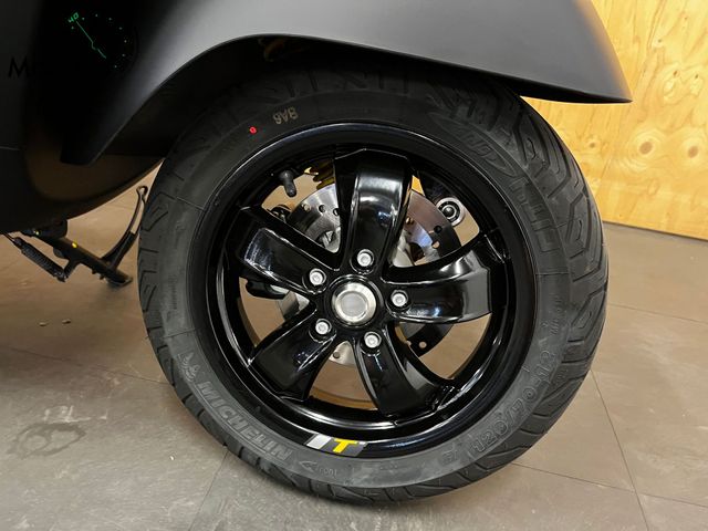 vespa - gts-300-super
