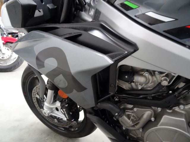 aprilia - tuono-660