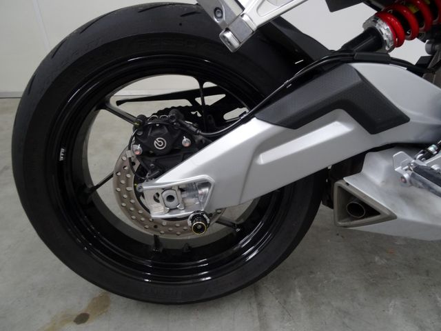 aprilia - tuono-660