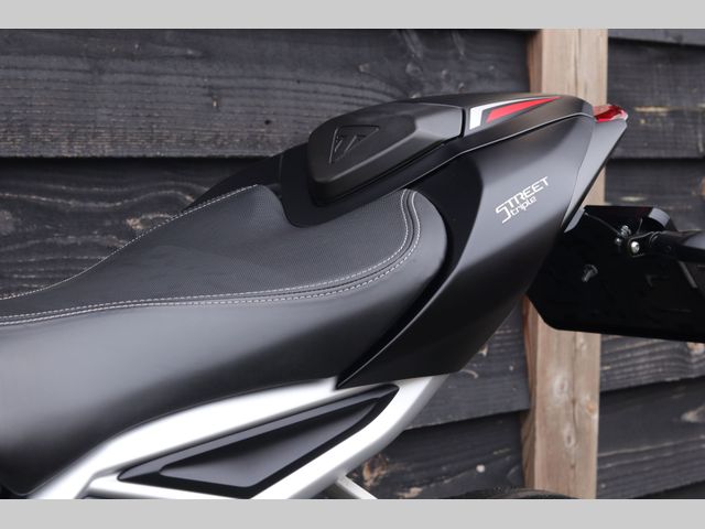 triumph - street-triple-765-rs