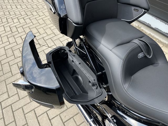 bmw - r-18-transcontinental