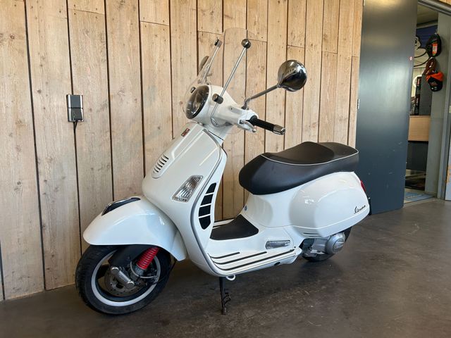 vespa - gts-300