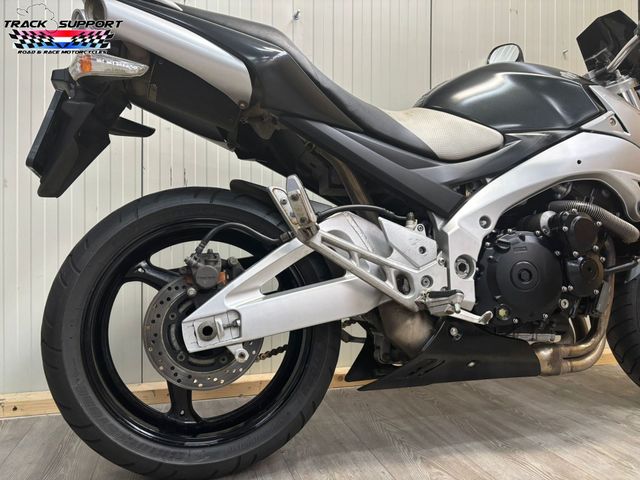 suzuki - gsr-600