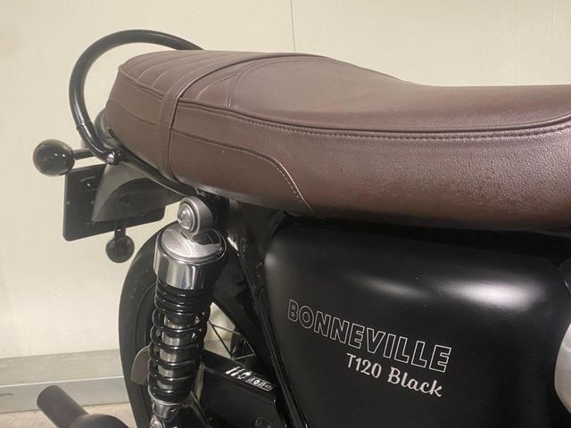 triumph - bonneville-t-120-black