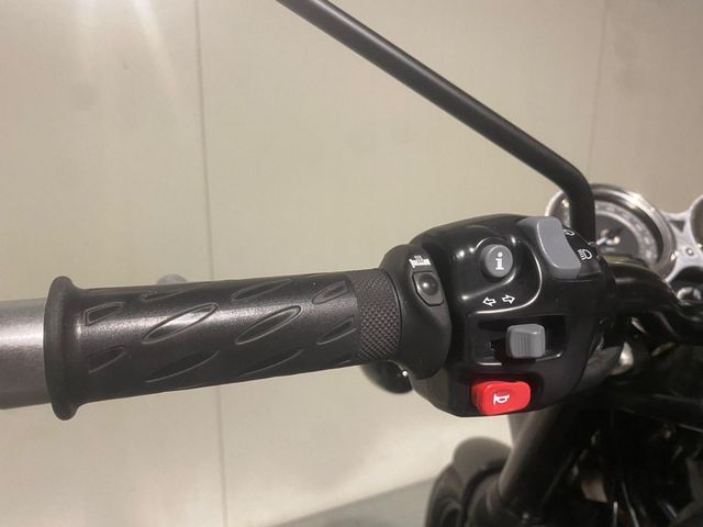 triumph - bonneville-t-120-black