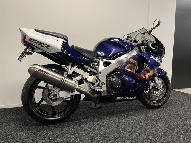 honda - cbr-900-rr-fireblade