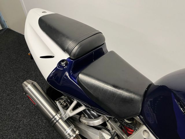 honda - cbr-900-rr-fireblade