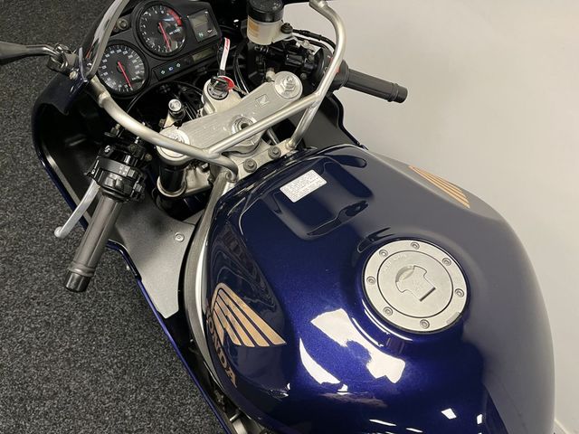 honda - cbr-900-rr-fireblade