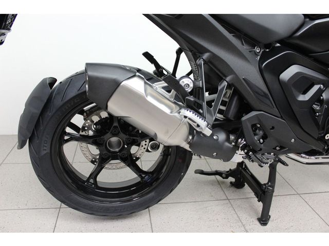 bmw - r-1300-gs