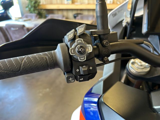 ktm - 1290-super-adventure-r