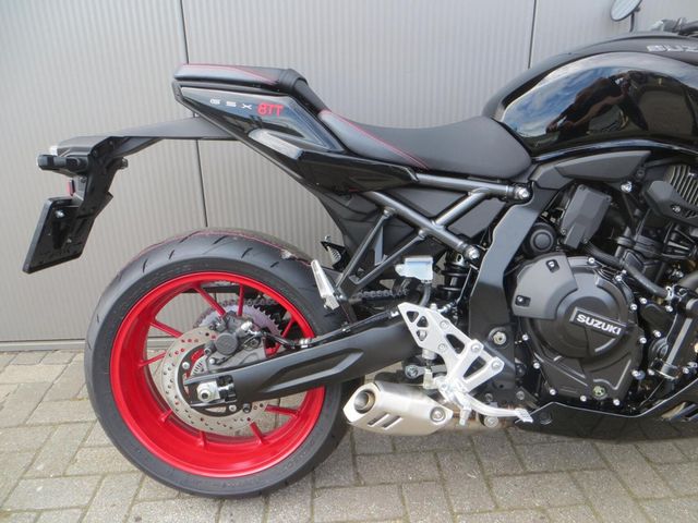 suzuki - gsx-8tt
