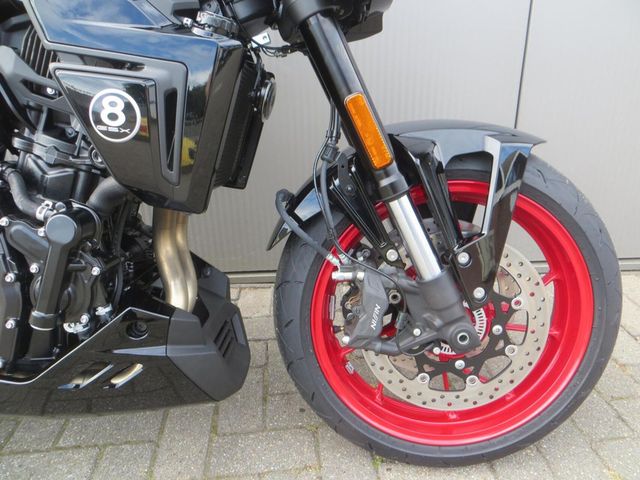 suzuki - gsx-8tt