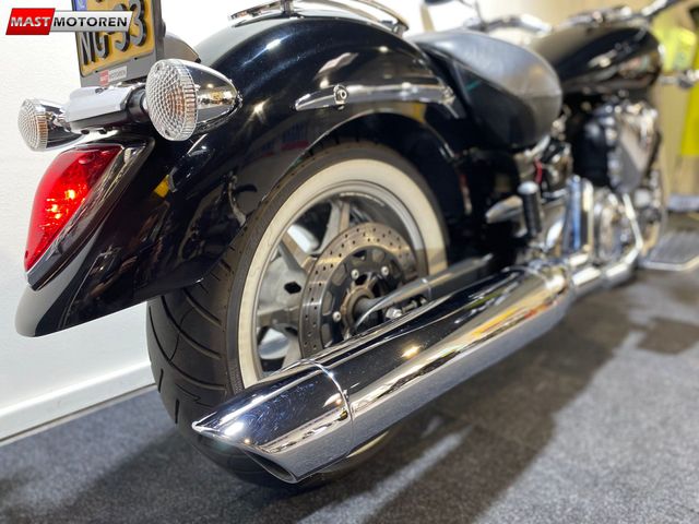 yamaha - xvs-1300-a-midnight-star