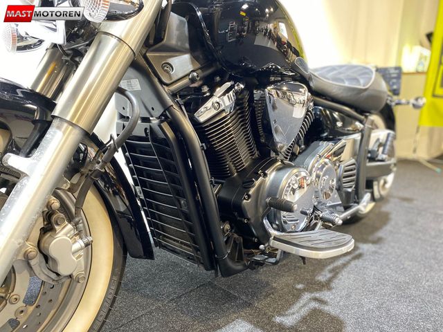 yamaha - xvs-1300-a-midnight-star