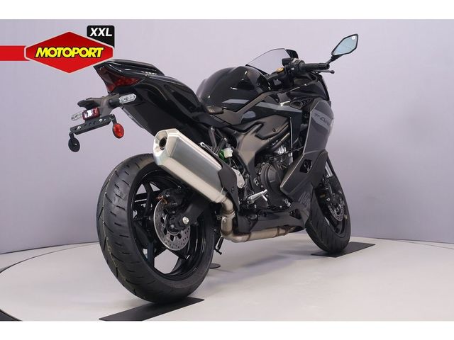kawasaki - ninja-zx-4rr