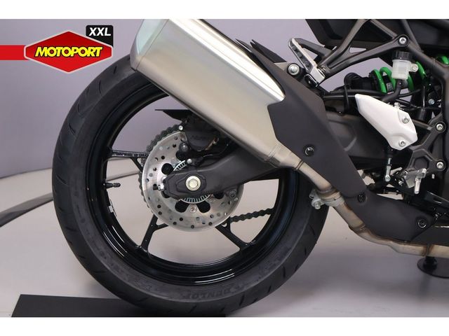 kawasaki - ninja-zx-4rr