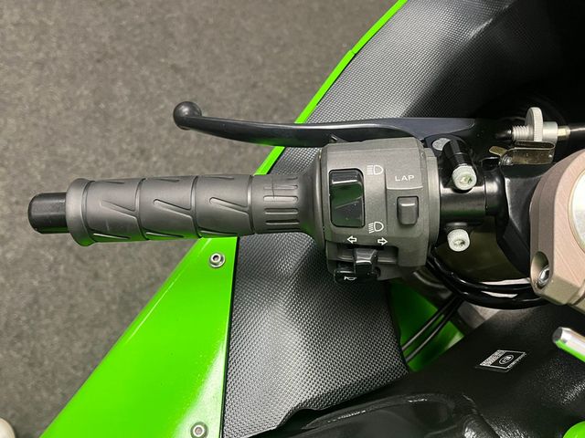 kawasaki - zx-10r-ninja
