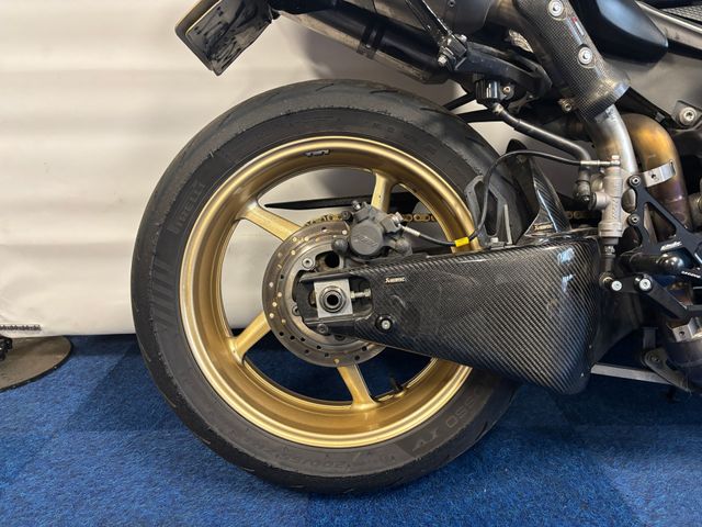 yamaha - r1