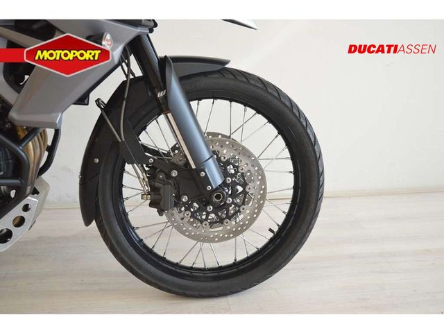 triumph - tiger-800-xcx