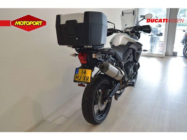 triumph - tiger-800-xcx