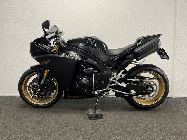 yamaha - yzf-r1