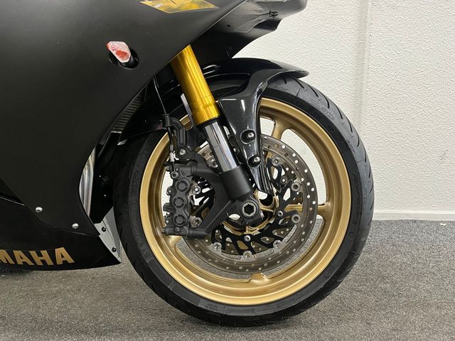 yamaha - yzf-r1
