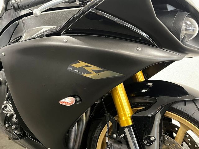 yamaha - yzf-r1