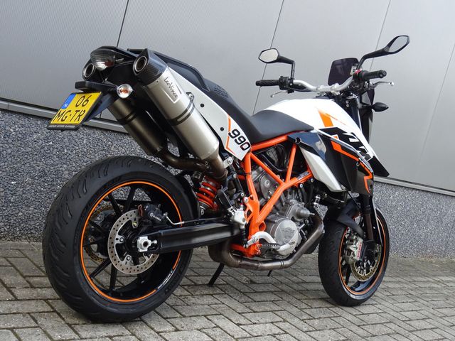 ktm - 990-supermoto-r