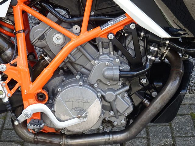 ktm - 990-supermoto-r