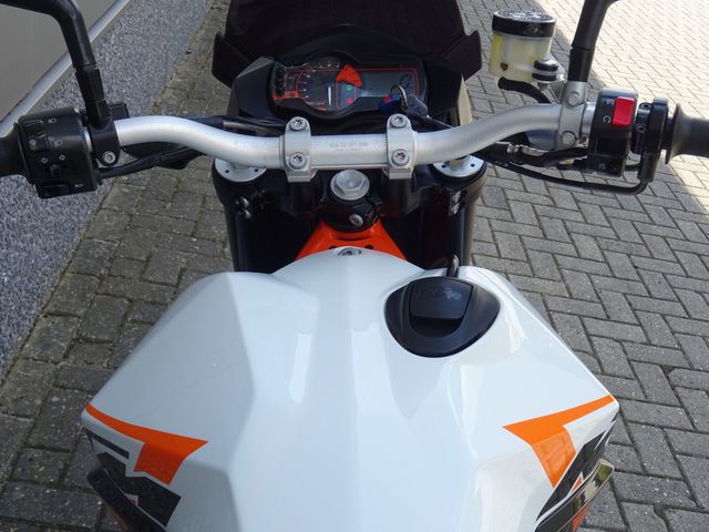 ktm - 990-supermoto-r
