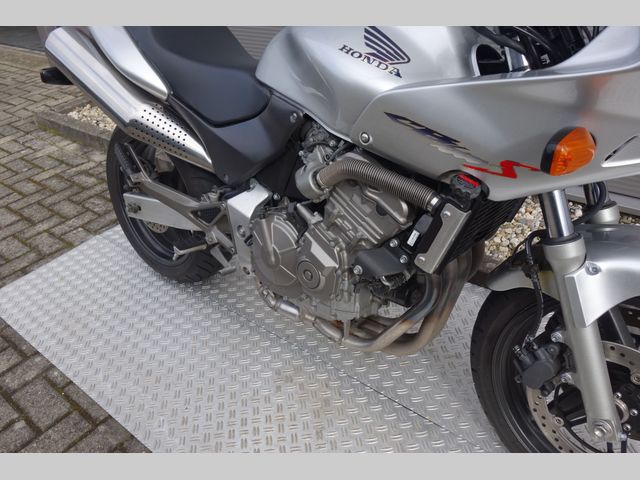 honda - cb-600-s