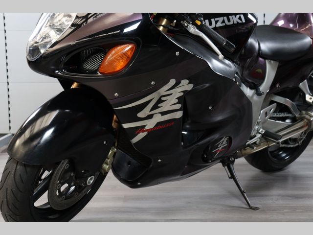 suzuki - gsx-r-1300-hayabusa