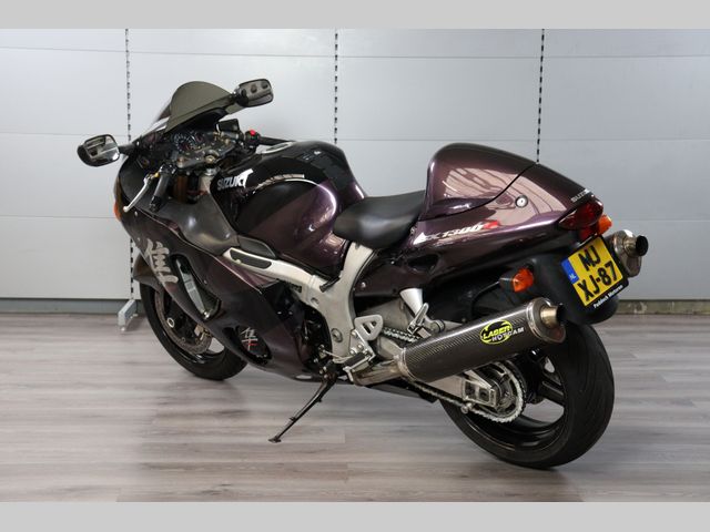 suzuki - gsx-r-1300-hayabusa