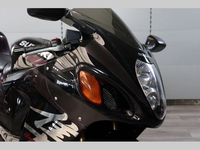 suzuki - gsx-r-1300-hayabusa