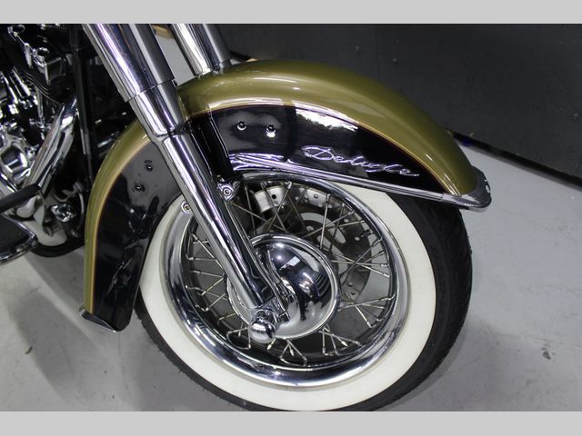 harley-davidson - softail-deluxe-flstn