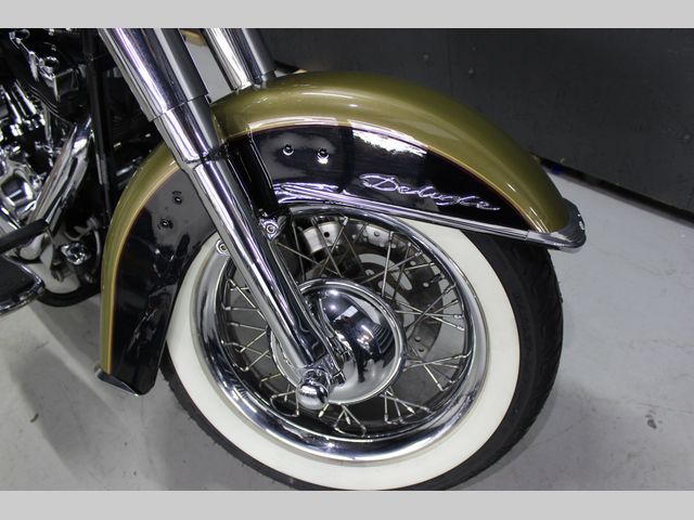 harley-davidson - softail-deluxe-flstn