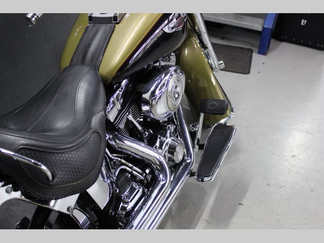 harley-davidson - softail-deluxe-flstn