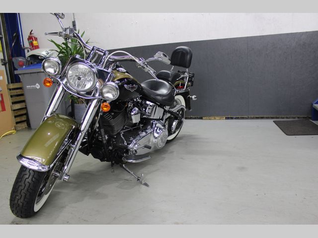 harley-davidson - softail-deluxe-flstn