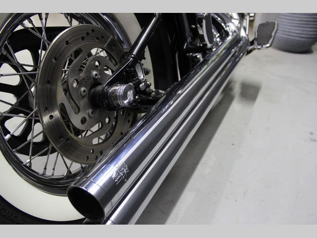 harley-davidson - softail-deluxe-flstn