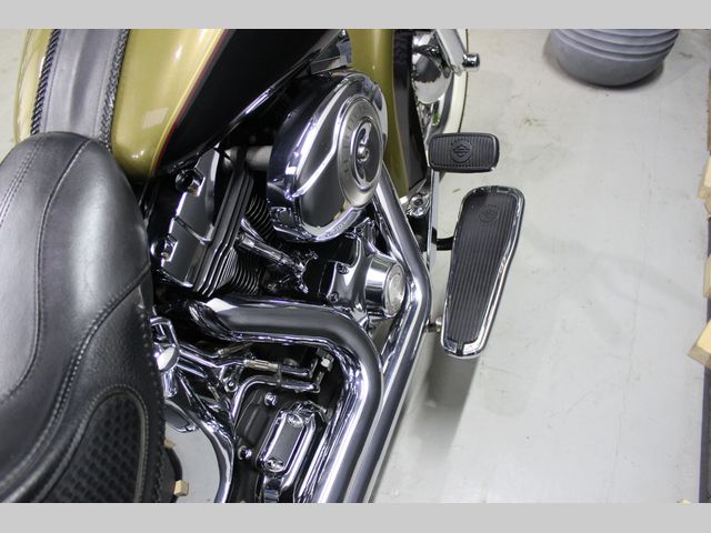 harley-davidson - softail-deluxe-flstn